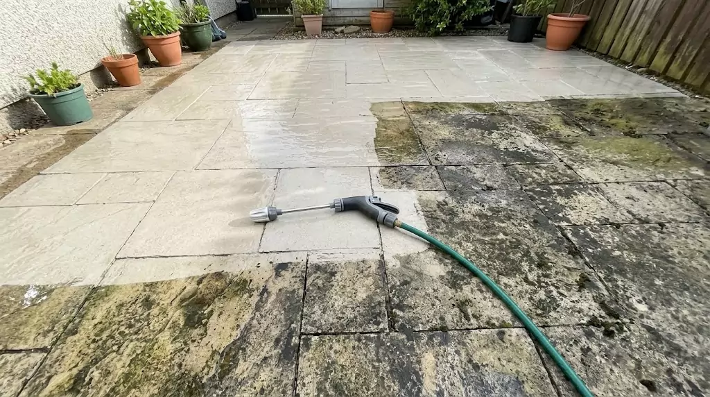 Prueba Jetterix en una terraza de piedra de 32 m² — línea clara entre la zona limpia y la sucia